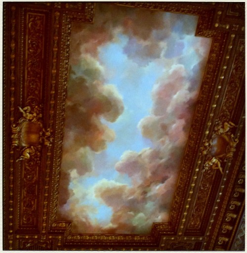 ceiling/sky